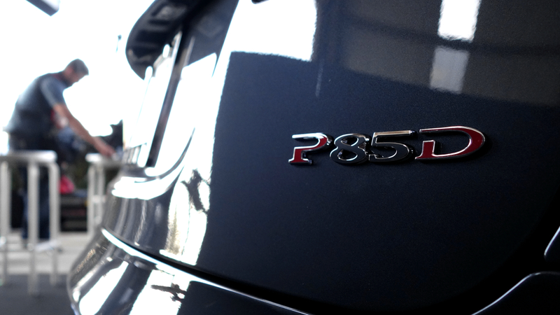 Illustration for article titled The 691 Horsepower Tesla Model S P85D Does 0-60 In 3.2 Seconds